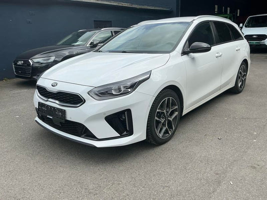 Kia cee'd 1.6 CRDi GT Line 2020 – снимка 2