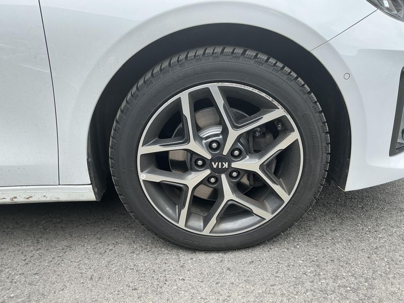 Kia cee'd 1.6 CRDi GT Line 2020 – снимка 11