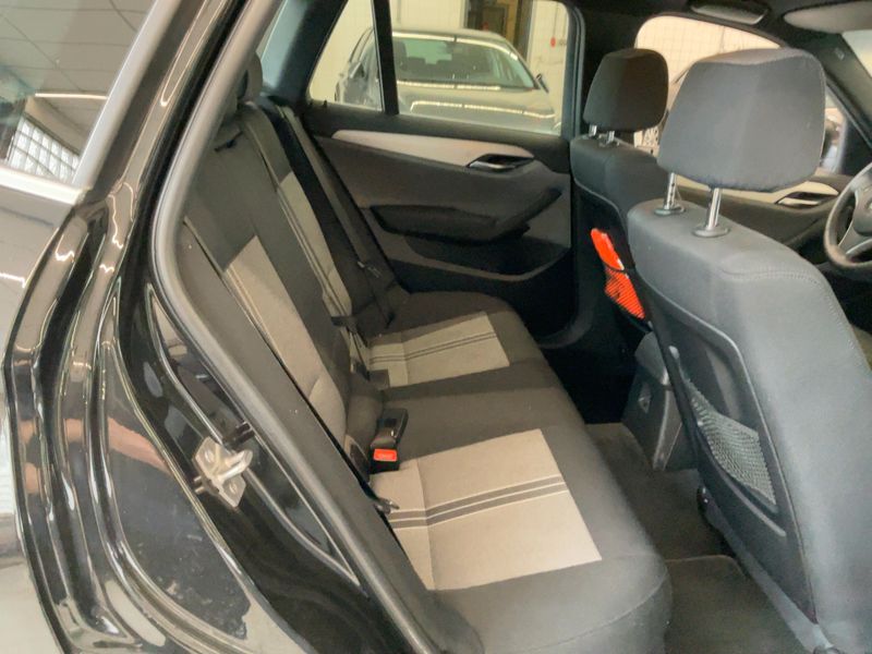 BMW X1 xDrive 28i 2010 – снимка 19