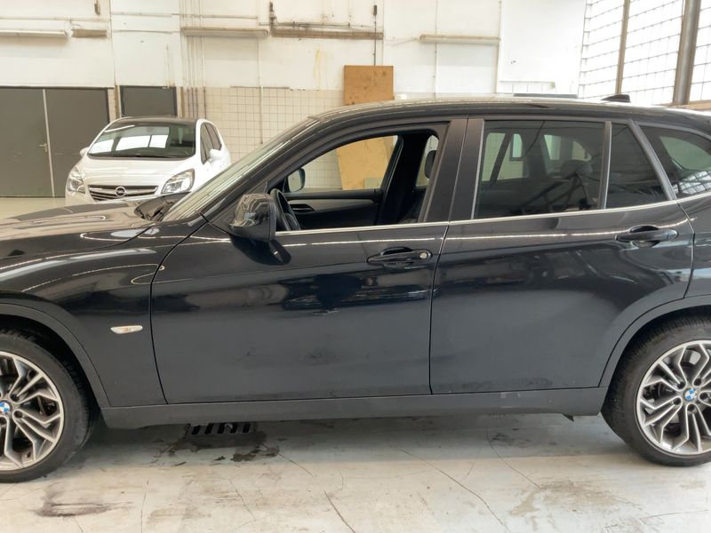 BMW X1 xDrive 28i 2010 – снимка 4