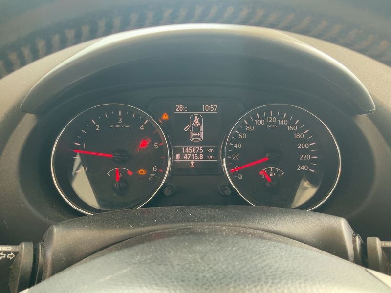 Nissan Qashqai 1.5 Turbodiesel Visia 2011 – снимка 18