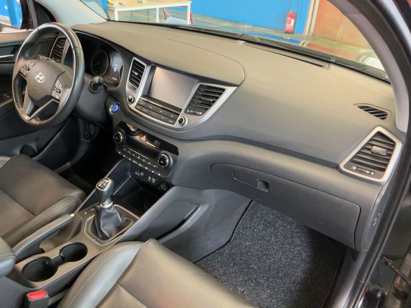 Hyundai Tucson 1.6 TGDI Premium 4WD 2018 – снимка 18