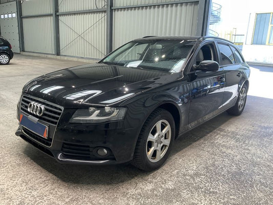 Audi A4 2.0 TDI quattro Attraction 2011