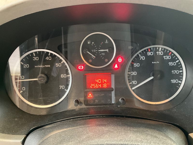 Peugeot Partner 1.6 HDi Outdoor 2014 – снимка 4