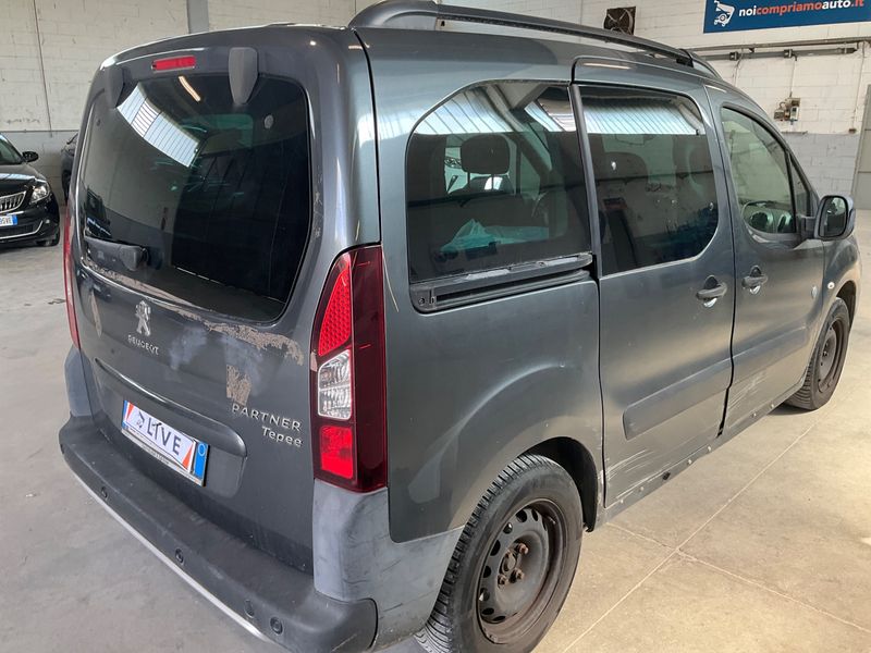 Peugeot Partner 1.6 HDi Outdoor 2014 – снимка 2