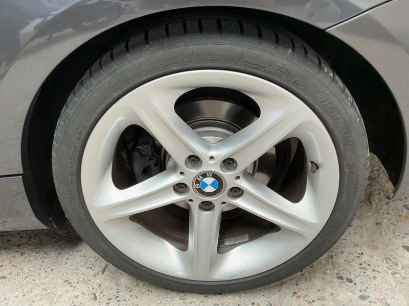 BMW 1er 123d 2008 – снимка 5