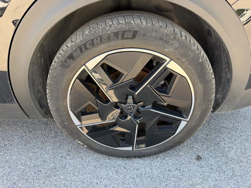Peugeot 408 1.6 Hybrid GT 2024 – снимка 19