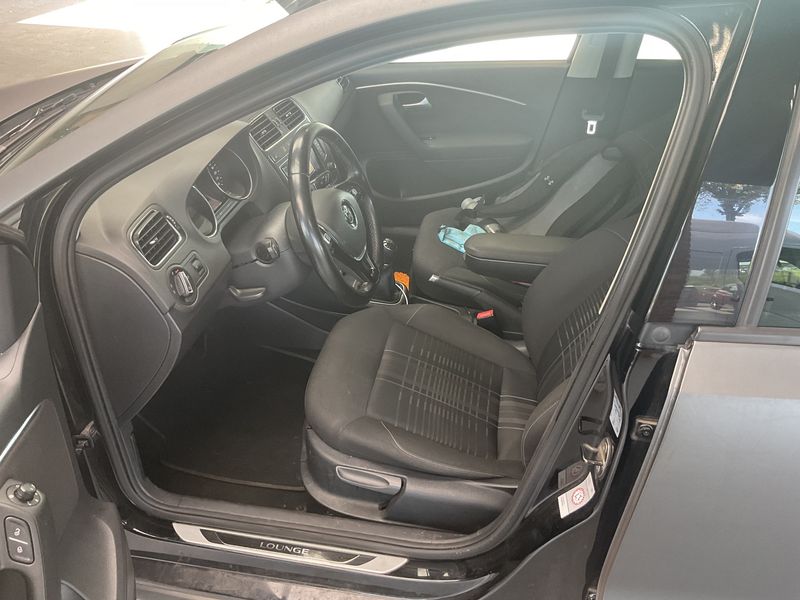 Volkswagen Polo 1.4 TDI Lounge BlueMotion Tech 2015 – снимка 16