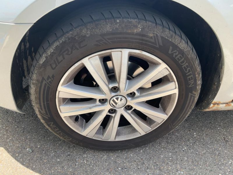 Volkswagen Golf VI 1.6 TDI Style 2011 – снимка 3
