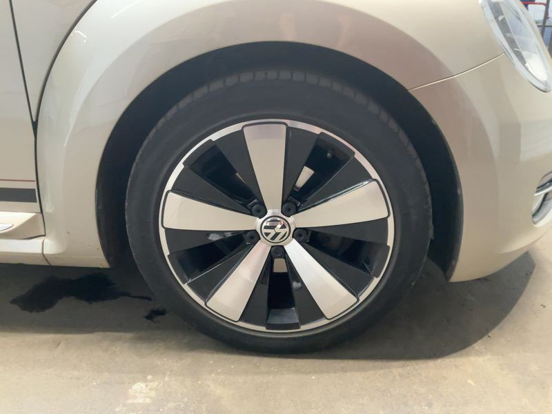 Volkswagen Beetle 2.0 TDI Cup 2014 – снимка 11