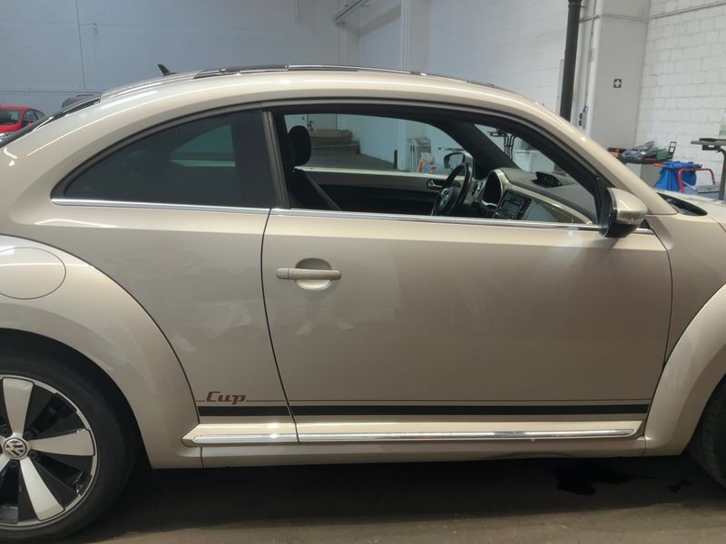 Volkswagen Beetle 2.0 TDI Cup 2014 – снимка 10