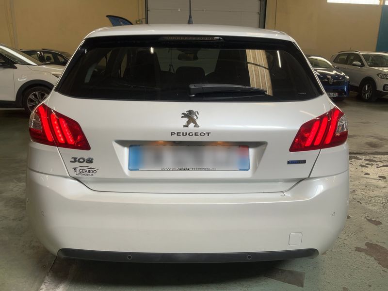 Peugeot 308 1.2 e-THP Allure 2017 – снимка 7