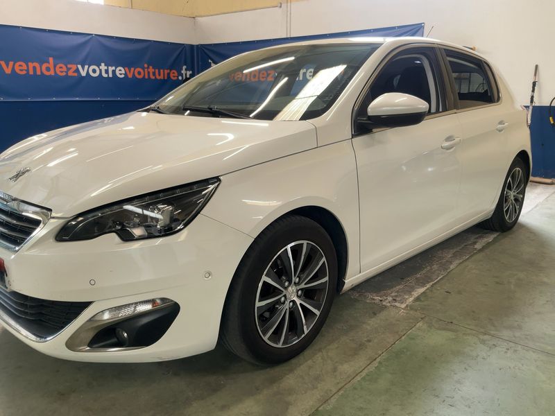 Peugeot 308 1.2 e-THP Allure 2017 – снимка 2