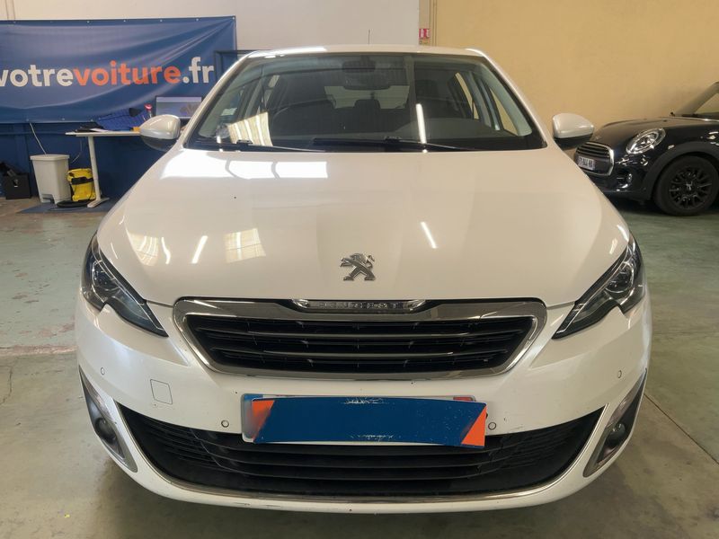 Peugeot 308 1.2 e-THP Allure 2017 – снимка 14