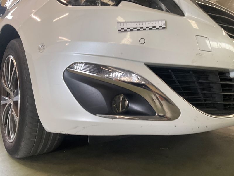 Peugeot 308 1.2 e-THP Allure 2017 – снимка 29