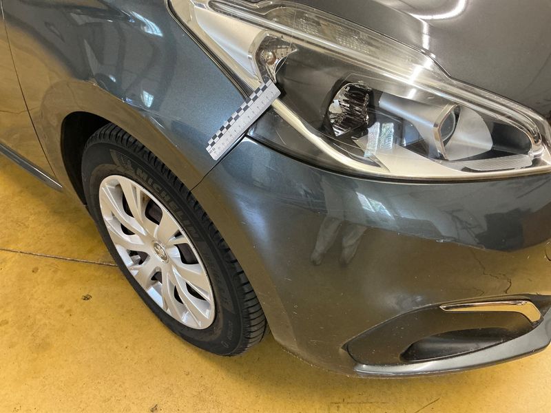 Peugeot 208 1.2 e-VTi Active 2016 – снимка 32