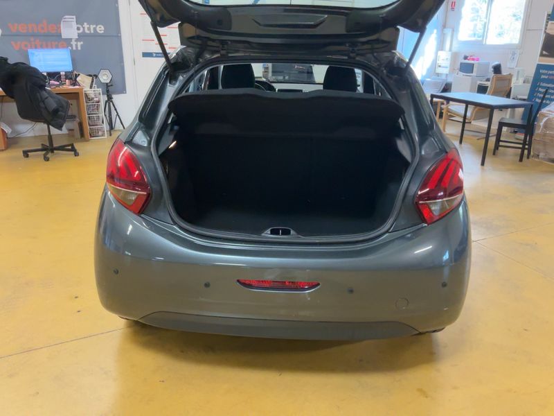 Peugeot 208 1.2 e-VTi Active 2016 – снимка 15