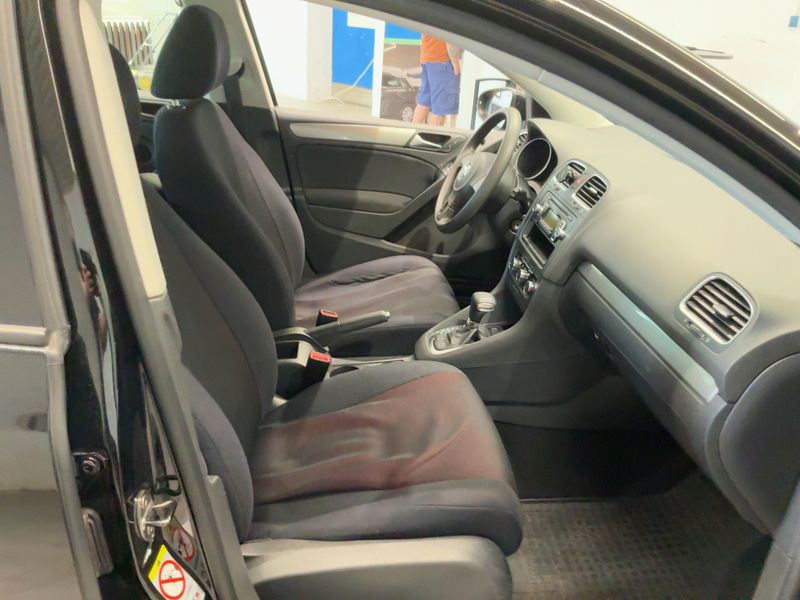 Volkswagen Golf VI 1.6 Trendline 2009 – снимка 17