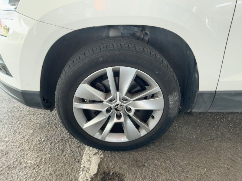 Skoda Karoq 1.5 TSI ACT Ambition 2019 – снимка 3