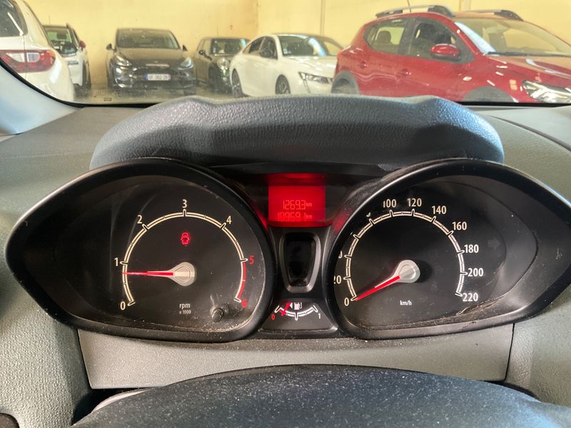 Ford Fiesta 1.4 TDCi Ambiente 2009 – снимка 4