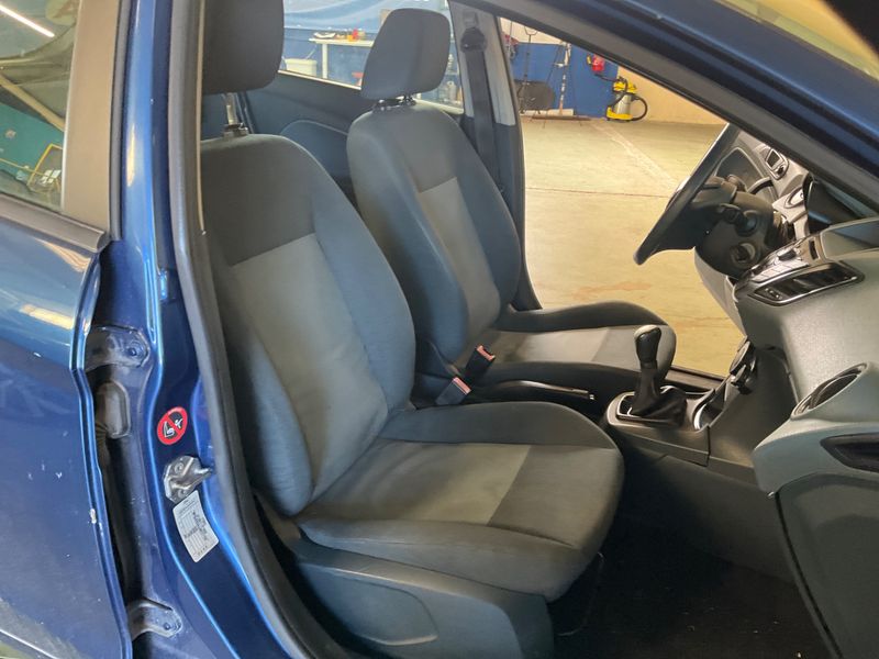 Ford Fiesta 1.4 TDCi Ambiente 2009 – снимка 3