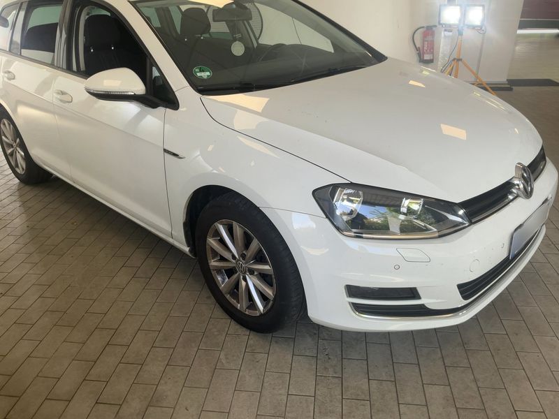 Volkswagen Golf VII 1.6 TDI Lounge BlueMotion Tech 2015 – снимка 12
