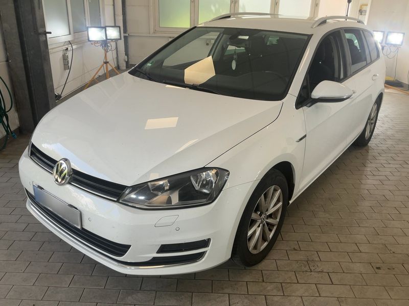 Volkswagen Golf VII 1.6 TDI Lounge BlueMotion Tech 2015 – снимка 1