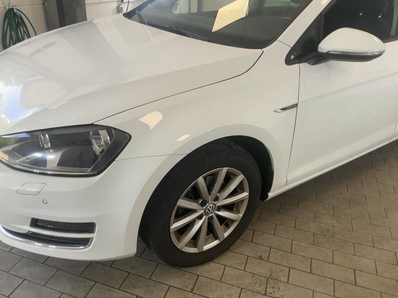 Volkswagen Golf VII 1.6 TDI Lounge BlueMotion Tech 2015 – снимка 2