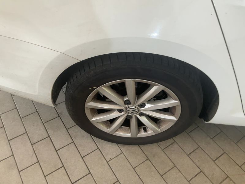 Volkswagen Golf VII 1.6 TDI Lounge BlueMotion Tech 2015 – снимка 9
