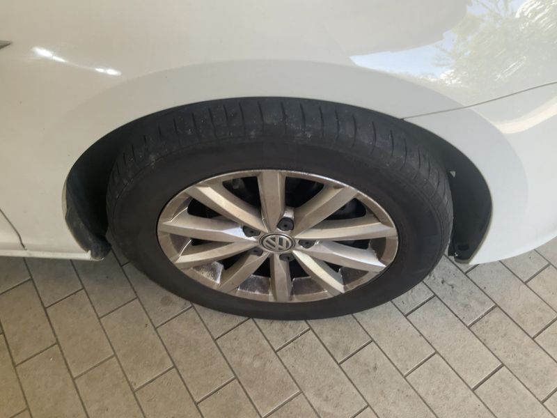 Volkswagen Golf VII 1.6 TDI Lounge BlueMotion Tech 2015 – снимка 11