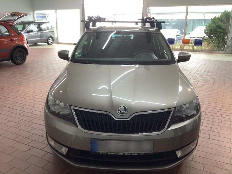 Skoda Rapid 1.2 TSI Ambition 2014 – снимка 14