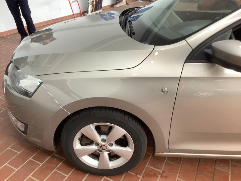Skoda Rapid 1.2 TSI Ambition 2014 – снимка 2
