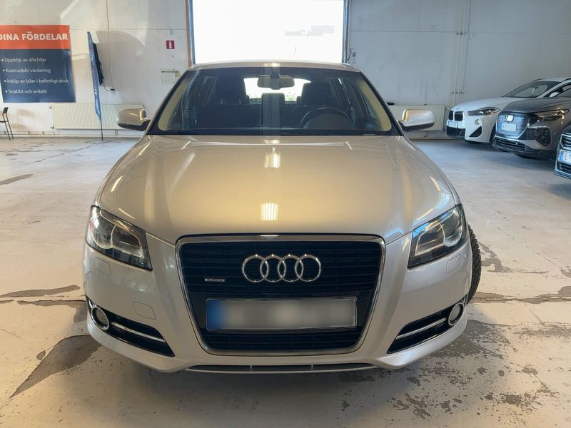 Audi A3 Sportback 2.0 TDI quattro Ambition 2012 – снимка на щета 14