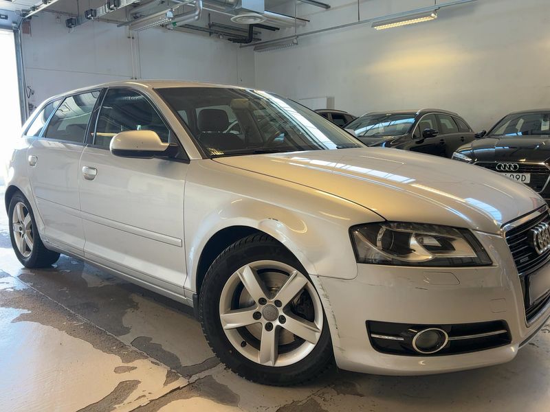 Audi A3 Sportback 2.0 TDI quattro Ambition 2012 – снимка на щета 12