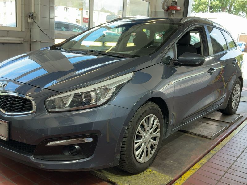 Kia cee'd 1.4 SW Team Austria Edition 2016 – снимка 1