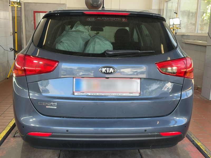 Kia cee'd 1.4 SW Team Austria Edition 2016 – снимка 7