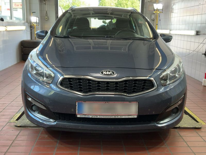 Kia cee'd 1.4 SW Team Austria Edition 2016 – снимка 14