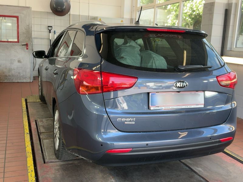 Kia cee'd 1.4 SW Team Austria Edition 2016 – снимка 6