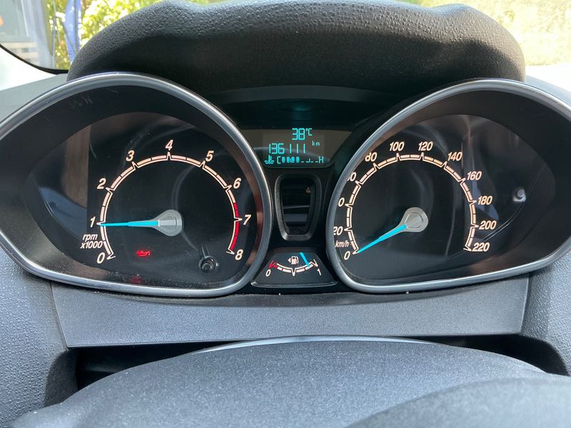 Ford Fiesta 1.0 EcoBoost Titanium 2015 – снимка 18