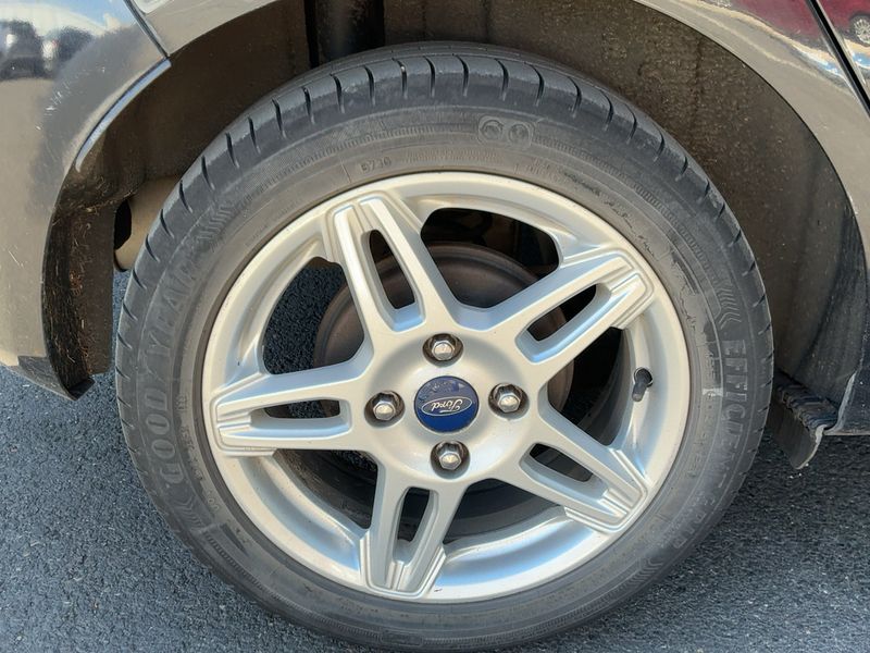 Ford Fiesta 1.0 EcoBoost Titanium 2015 – снимка 9