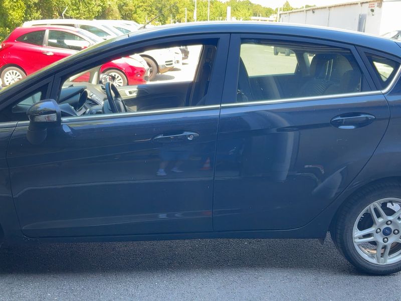 Ford Fiesta 1.0 EcoBoost Titanium 2015 – снимка 4