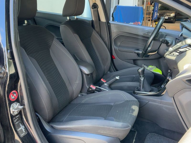 Ford Fiesta 1.0 EcoBoost Titanium 2015 – снимка 16