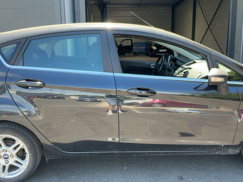 Ford Fiesta 1.0 EcoBoost Titanium 2015 – снимка 10
