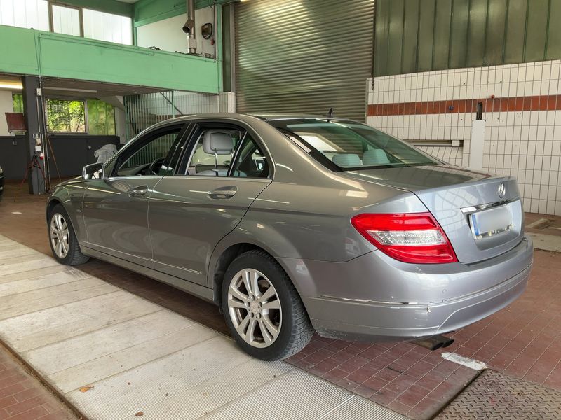Mercedes-Benz C-Klasse C 180 Kompressor Avantgarde 2009 – снимка 6