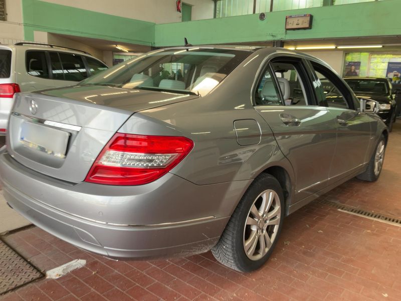 Mercedes-Benz C-Klasse C 180 Kompressor Avantgarde 2009 – снимка 8
