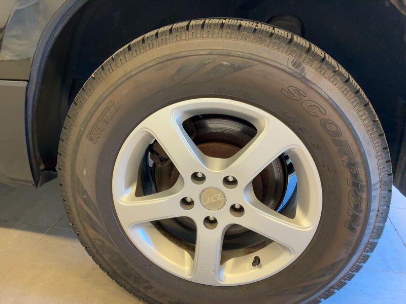Suzuki Grand Vitara 2.4 Executive 5-türig 2010 – снимка 5