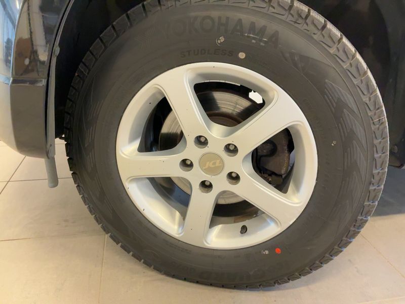 Suzuki Grand Vitara 2.4 Executive 5-türig 2010 – снимка 3