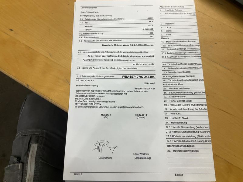 BMW 1er 120d Advantage 2019 – снимка 21