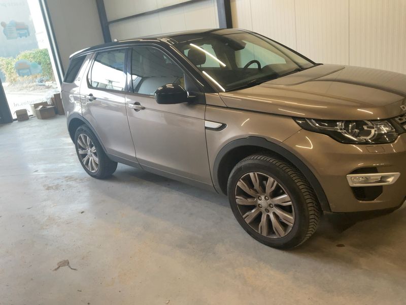 Land Rover Discovery Sport 2.0 Td4 HSE Luxury 2015 – снимка 12
