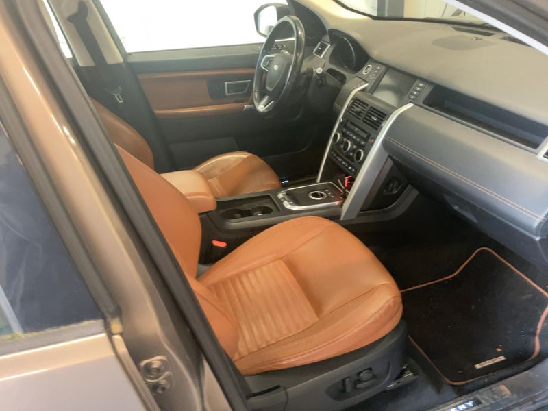 Land Rover Discovery Sport 2.0 Td4 HSE Luxury 2015 – снимка 16